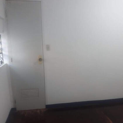 Room + CR
